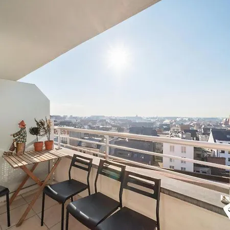 Terrace Apartment *